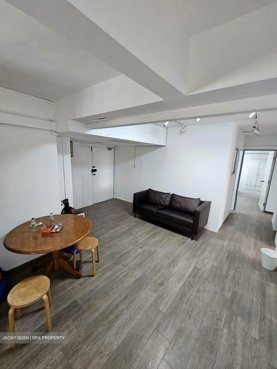 Lucky Plaza (D9), Apartment #561796541